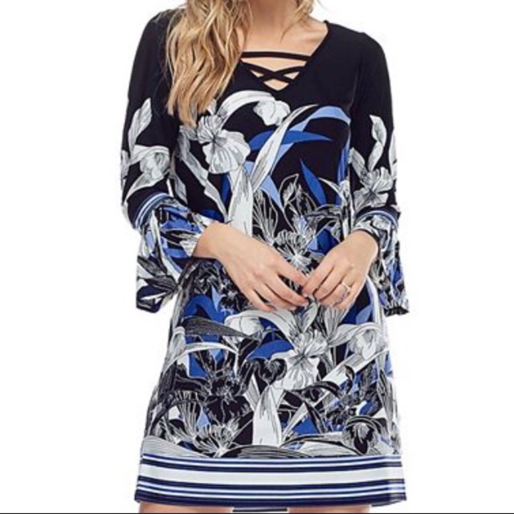 🔥HP🔥Crisscross Black Meadow Dress